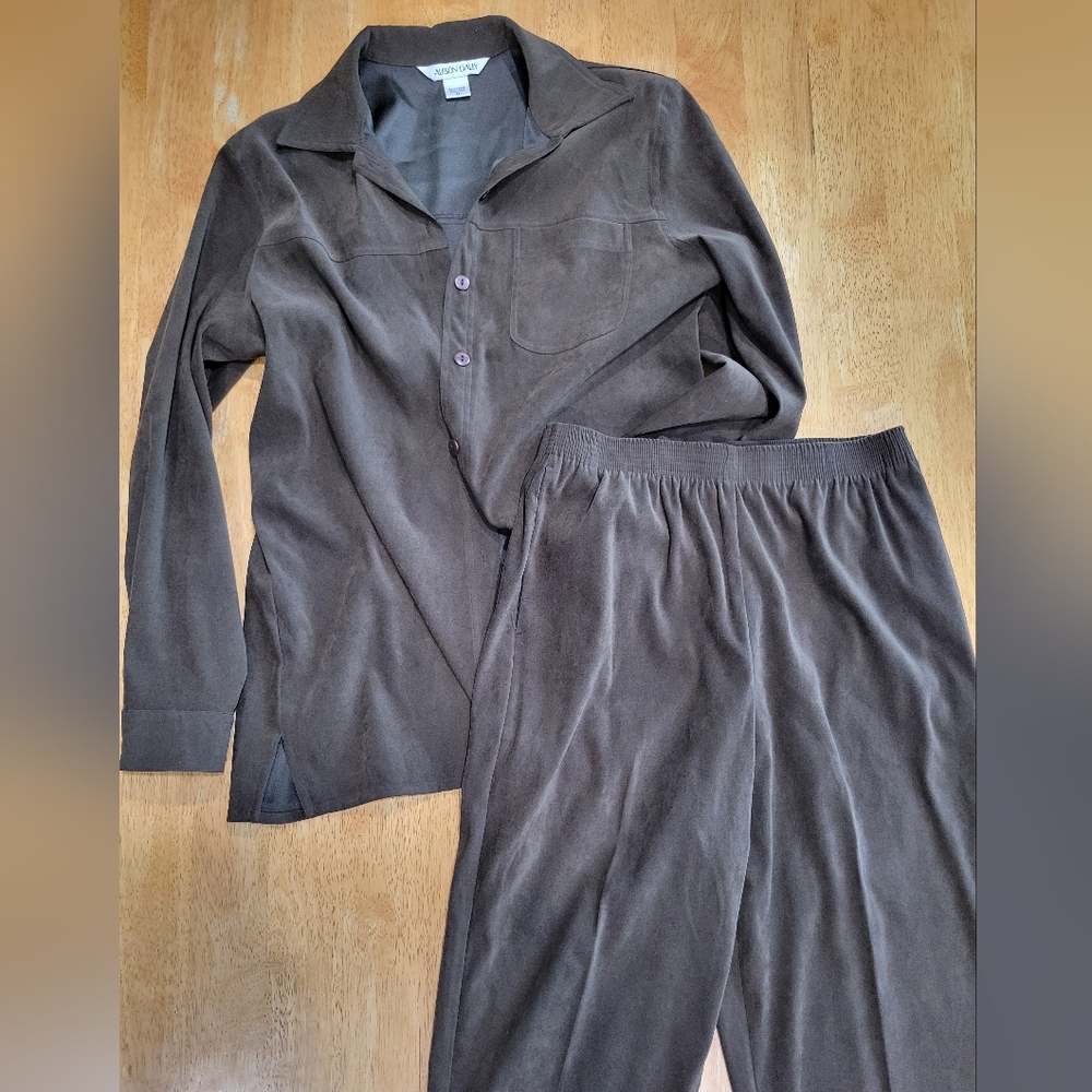 EUC VINTAGE Allison Daley brown suede 2 piece set